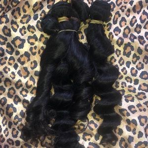 4 bundles 20’’ inch natural wave 100% HUMAN HAIR